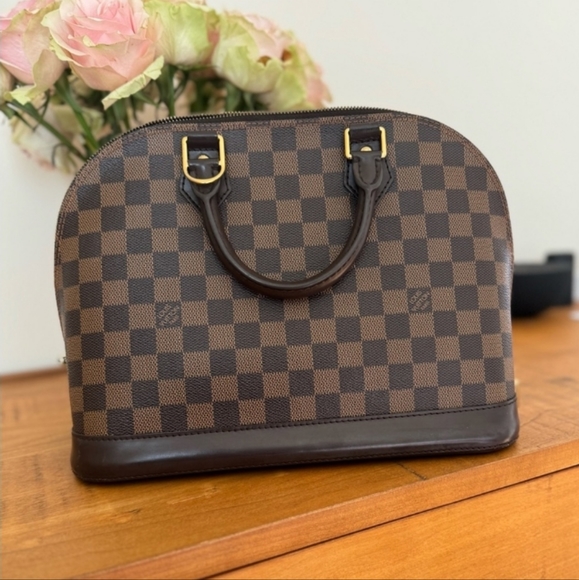 Just Showing - Louis Vuitton Damier Ebene Alma PM - Picture 2 of 15